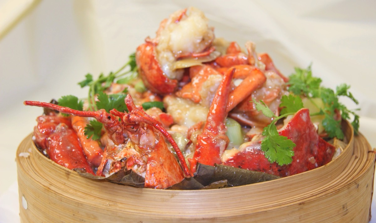 Lobster in Lotus Leaves with Sticky Rice 荷香珍珠龍蝦飯